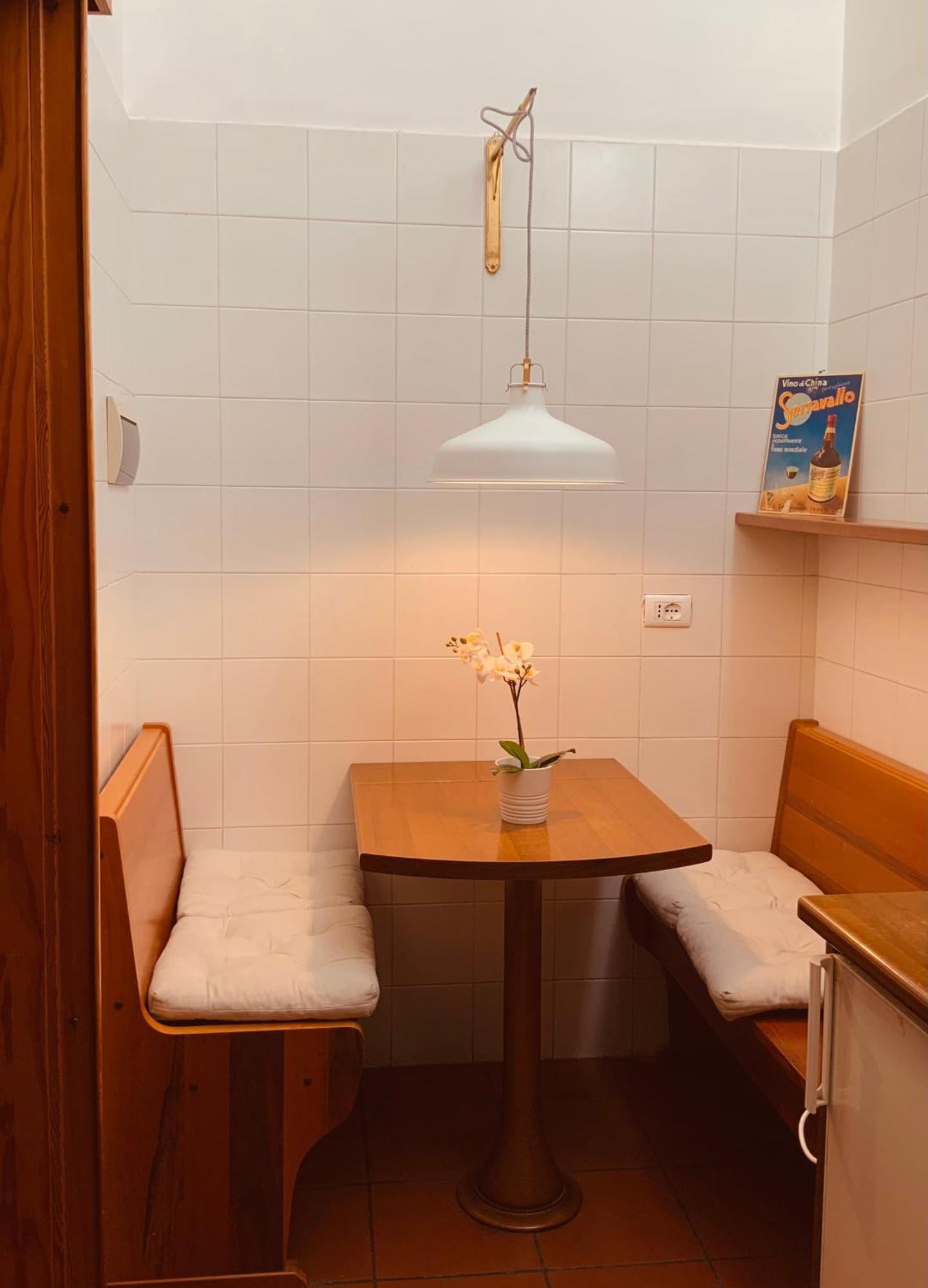Le Residenze Dei Serravallo Trieste Exteriör bild