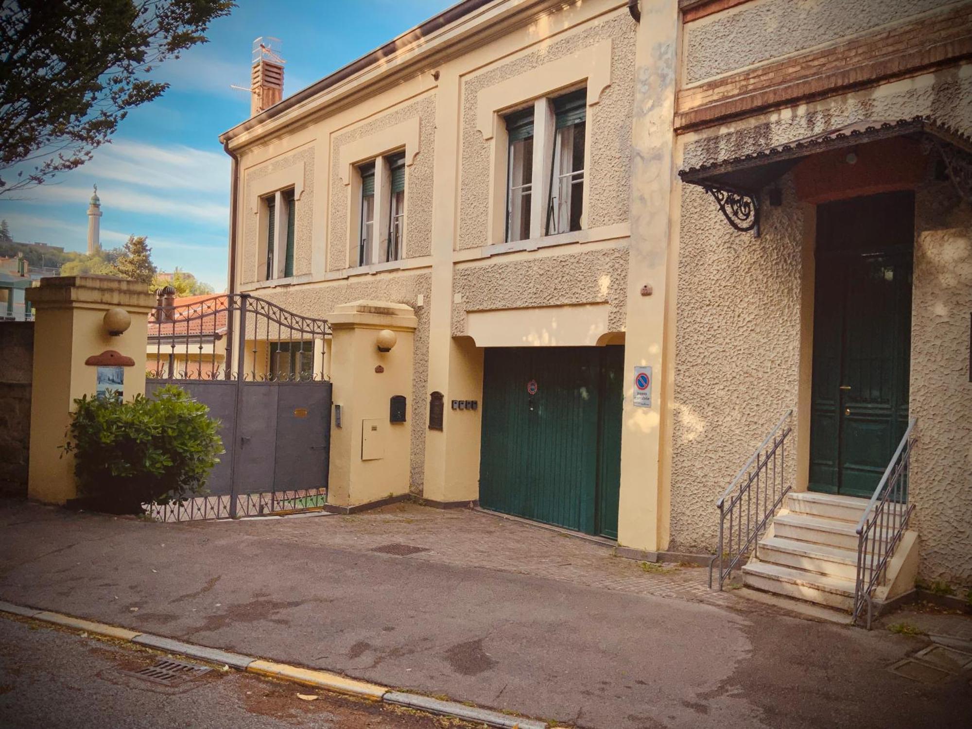 Le Residenze Dei Serravallo Trieste Exteriör bild