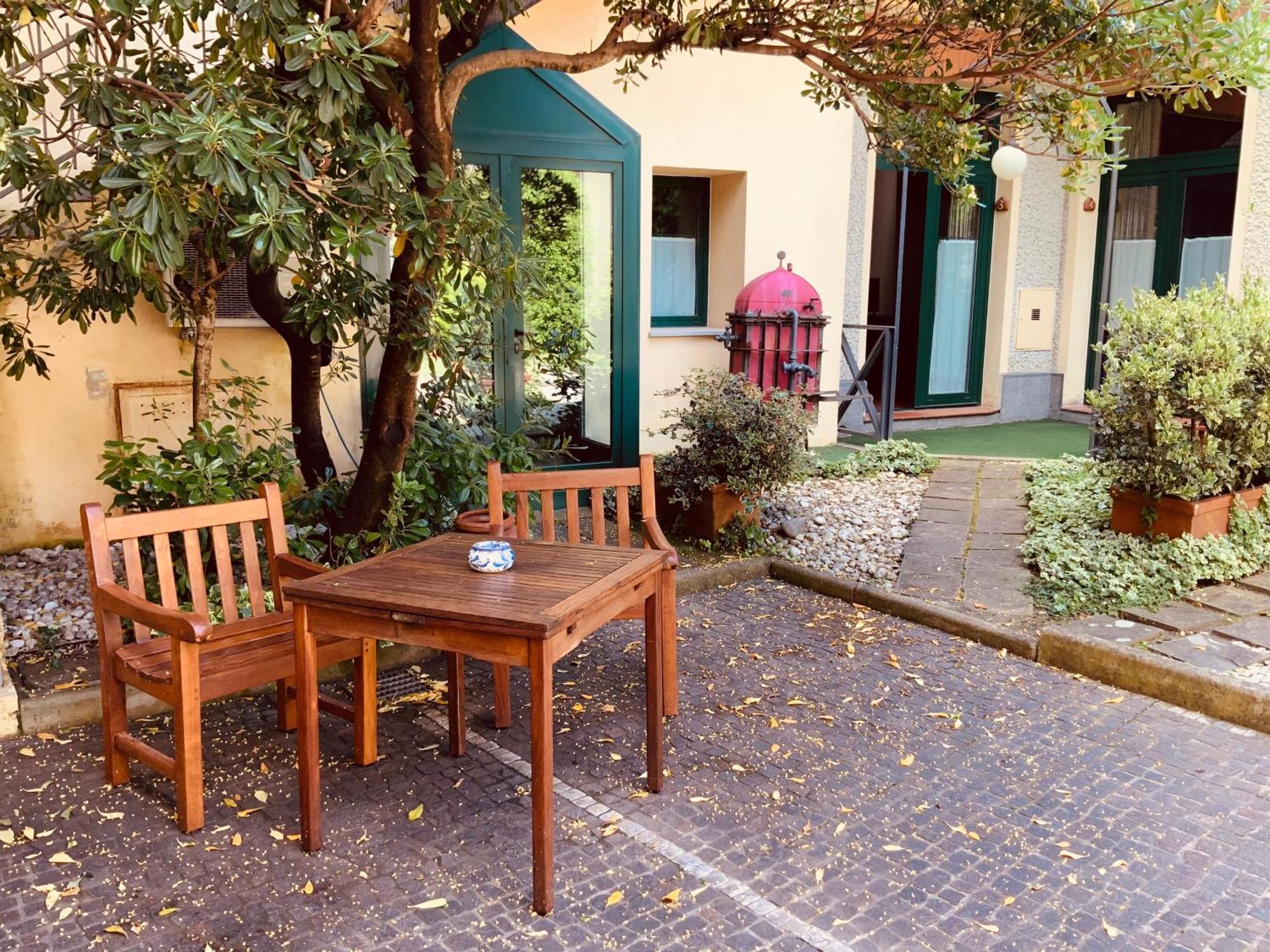 Le Residenze Dei Serravallo Trieste Exteriör bild
