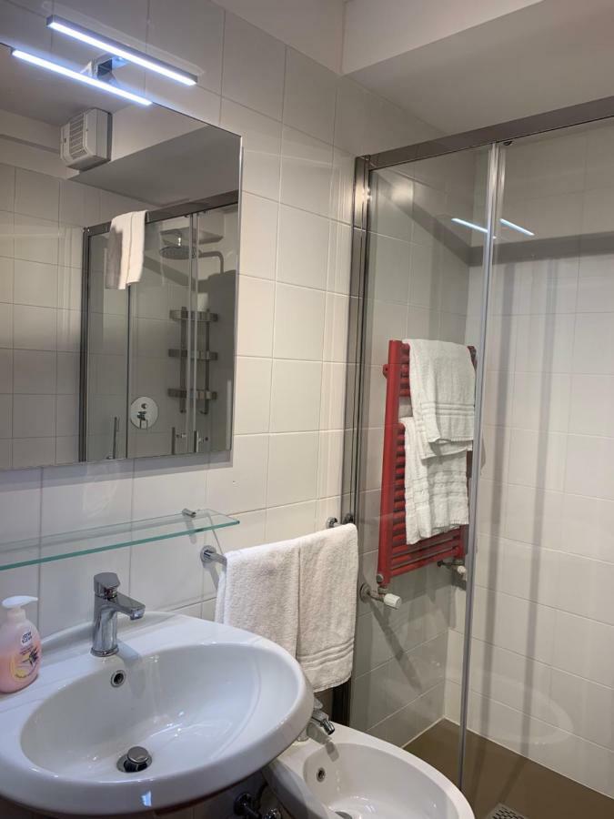 Le Residenze Dei Serravallo Trieste Exteriör bild